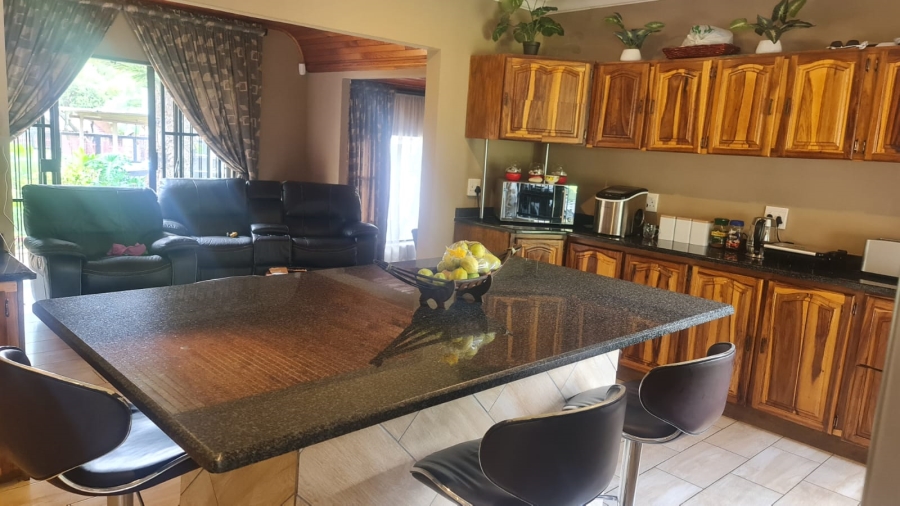 7 Bedroom Property for Sale in Cashan North West